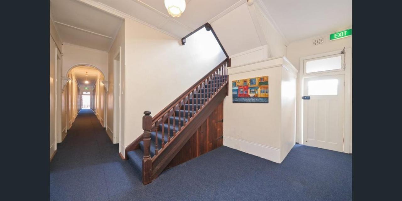 Albergue Emu Backpackers Perth - Note - Valid Passport Required For Check In Exterior foto